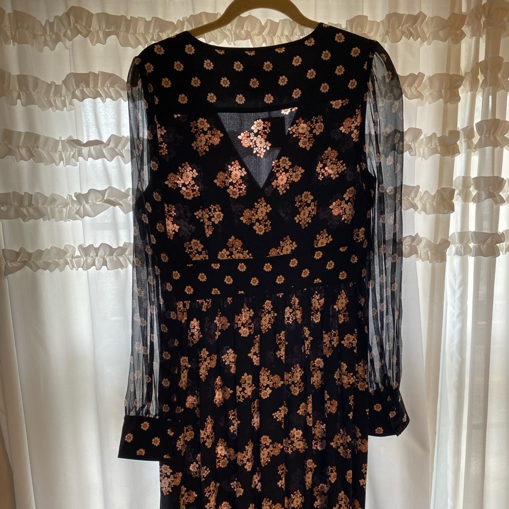 Beautiful kate spade ♠️ dress with sheer long sleeves